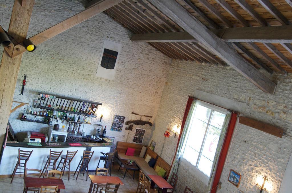 Le Clos Fleuri Hotel Médis Esterno foto