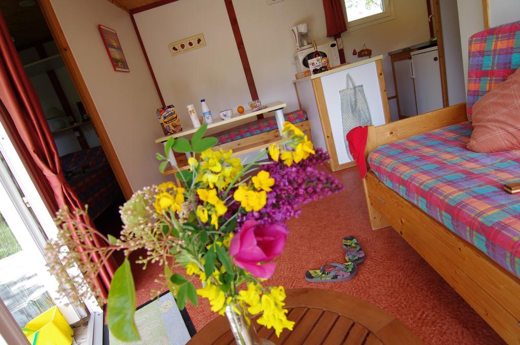 Le Clos Fleuri Hotel Médis Camera foto